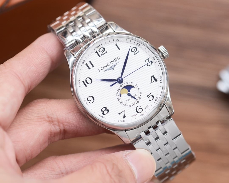 LONGINES